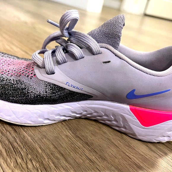 NIKE ODYSSEY REACT 2 FLYKNIT 2 WOMEN SIZE 6.5 MINT CONDITION - Picture 4 of 8